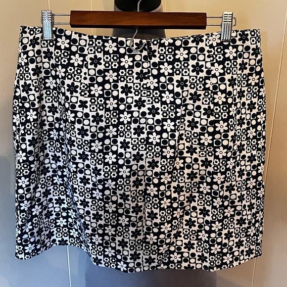 NWT Vintage Look Elodie Mini Skirt, Navy Floral, XL - Picture 2 of 7